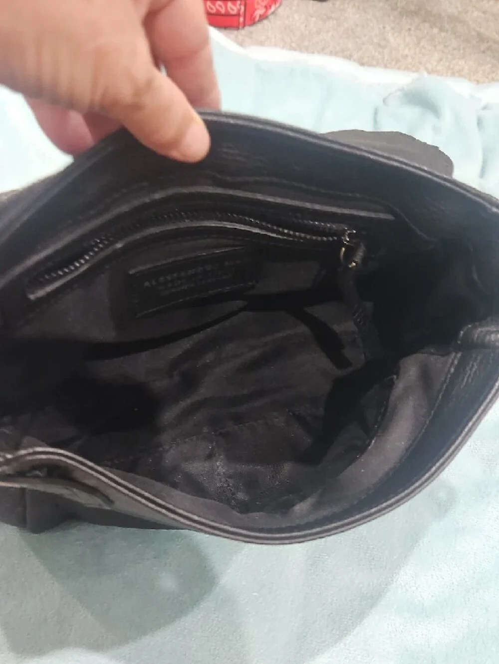 compact black